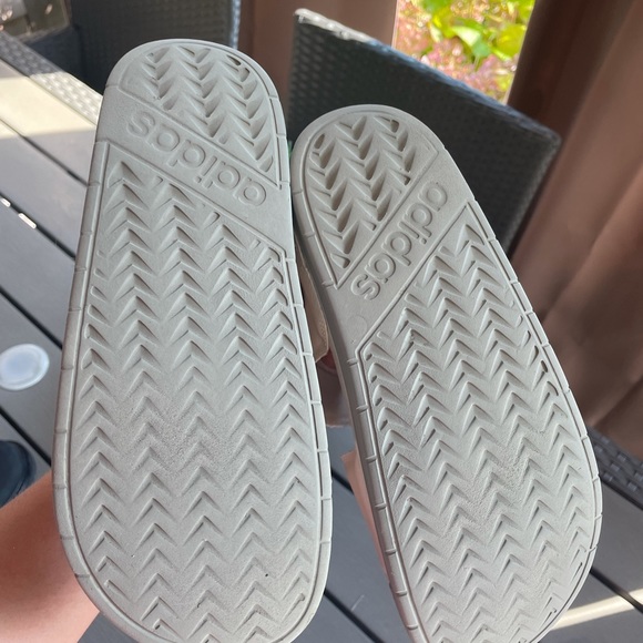 Adidas slides slippers 8 champagne sandals 7.5 - Picture 9 of 11